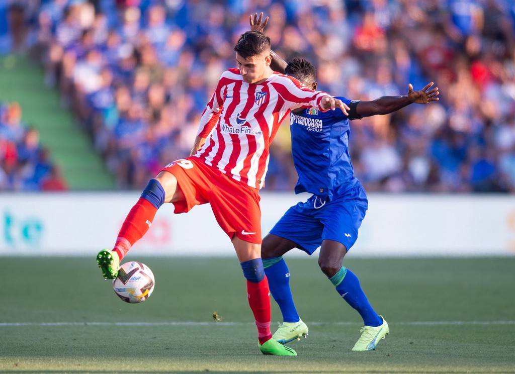 爱游戏官网-包含西甲倒计时，广东宏远冲刺阶段造点机会，细节引发关注，压力陡增，赛程密集仍需轮换的词条